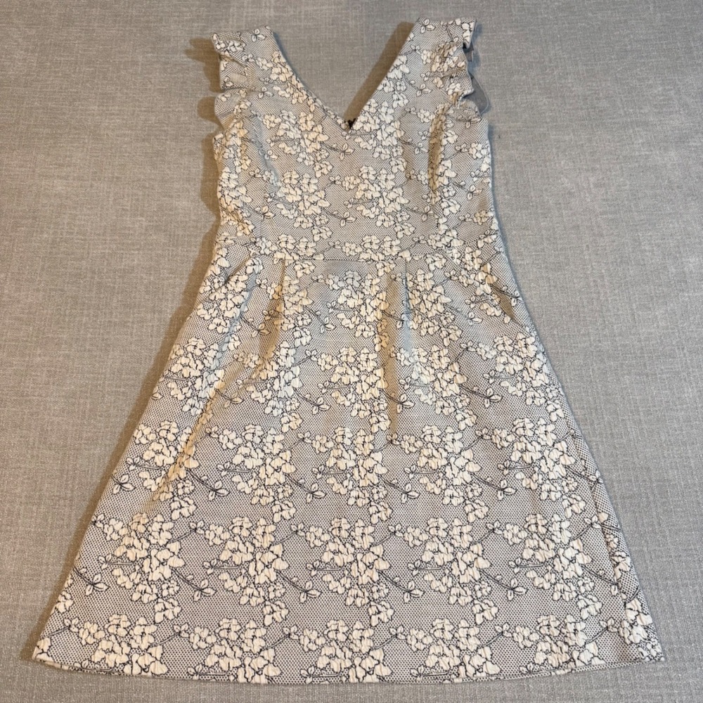 Tabitha Anthropologie Floral Lace Jacquard Mini Dress 6 White Black Ruffle